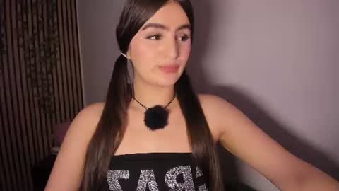 sofia44 Momentaufnahme des Live-Raums auf Chaturbate
