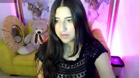 sofia_sweet_m Momentaufnahme des Live-Raums auf Chaturbate