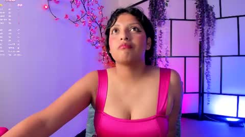 sofiaa_karzon_ Momentaufnahme des Live-Raums auf Chaturbate