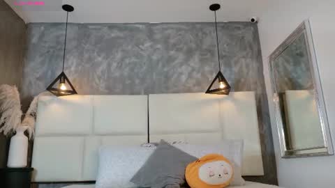 sofiaclaus_19 momentopname van live room op Chaturbate
