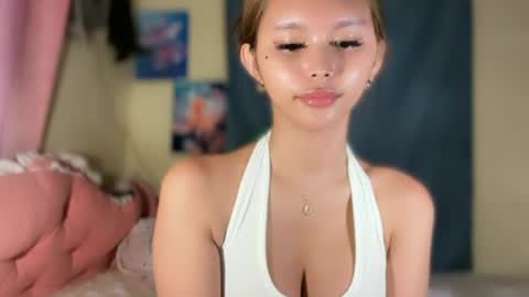 softtemptation_kris momentopname van live room op Chaturbate