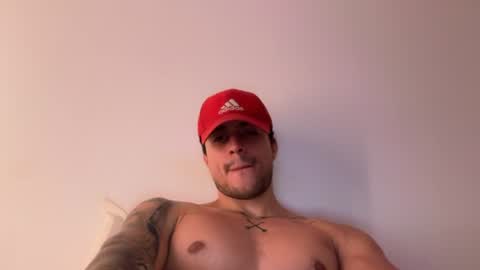 spartazzz снимок онлайн-комнаты на Chaturbate