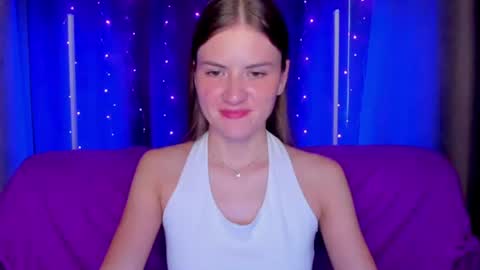 spicybelle momentopname van live room op Chaturbate