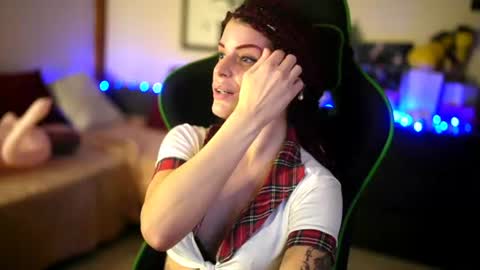 stella_shock снимок онлайн-комнаты на Chaturbate