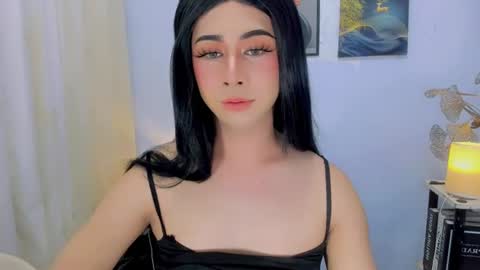 strawberry_lust momentopname van live room op Chaturbate