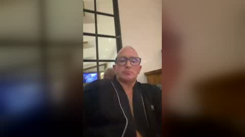 stu788 live room snapshot on Chaturbate