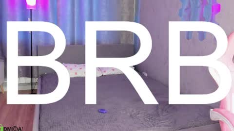 sue_dream momentopname van live room op Chaturbate