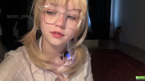 super_pixie live room snapshot on Chaturbate