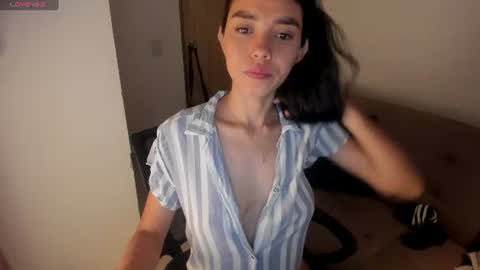 susan_arango live room snapshot on Chaturbate