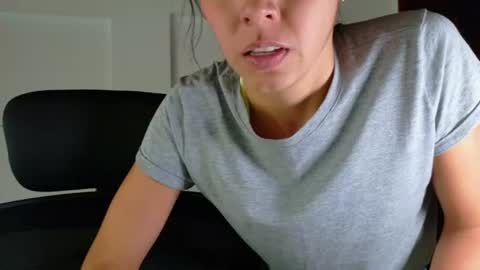 susanaduncann captura de la sala en vivo en Chaturbate