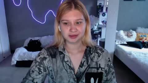 sweet_nicole_333 Momentaufnahme des Live-Raums auf Chaturbate