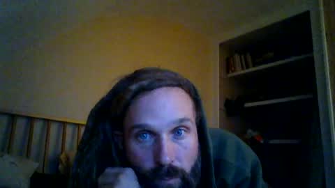 sweetcumbum live room snapshot on Chaturbate