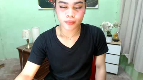 sweetestcandy69xxx снимок онлайн-комнаты на Chaturbate