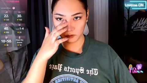 sweetiefox1 снимок онлайн-комнаты на Chaturbate