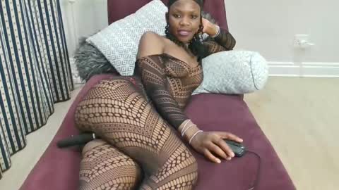 sweetlira69 Momentaufnahme des Live-Raums auf Chaturbate