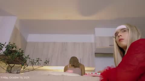 sweett_desire captura de la sala en vivo en Chaturbate