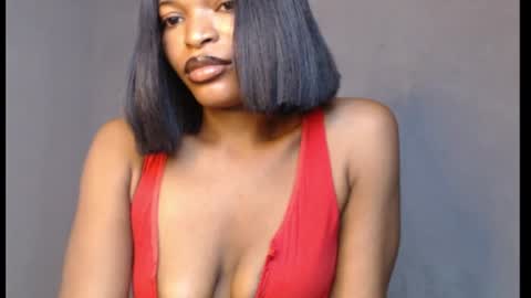 sweetxxboobsx live room snapshot on Chaturbate