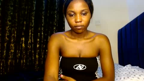 sweety_spixxy captura de la sala en vivo en Chaturbate