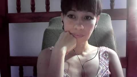 tallulahsunshine9 live room snapshot on Chaturbate