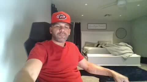 thatazguyaz live room snapshot on Chaturbate
