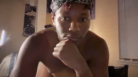 theesatyr Momentaufnahme des Live-Raums auf Chaturbate