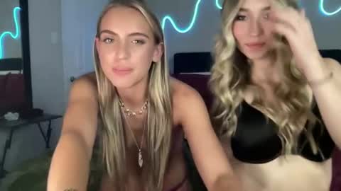 thetovashapiro live room snapshot on Chaturbate