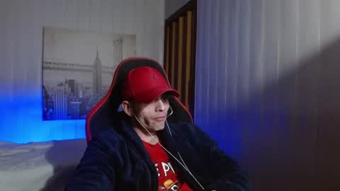 thick_and_big_cock live room snapshot on Chaturbate