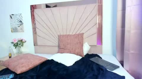 thifanny_erotic momentopname van live room op Chaturbate