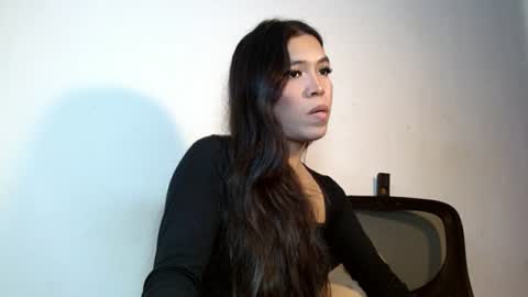 tikolina_squirt captura de la sala en vivo en Chaturbate
