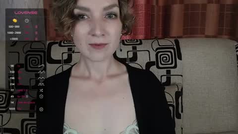 tinawincee снимок онлайн-комнаты на Chaturbate