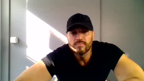 titan_heart captura da sala ao vivo na Chaturbate