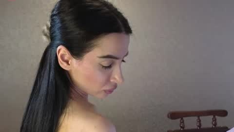 totallytiny_ live room snapshot on Chaturbate