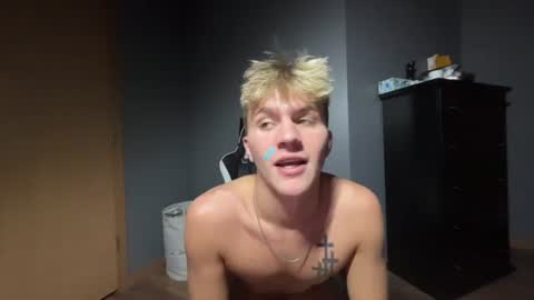tripp_powers live room snapshot on Chaturbate
