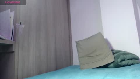 tyler_axel captura da sala ao vivo na Chaturbate