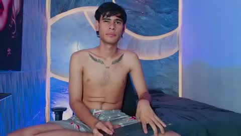 tyler_schoby live room snapshot on Chaturbate