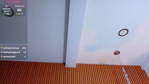 unfulfilledgirl Momentaufnahme des Live-Raums auf Chaturbate
