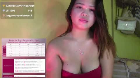 ur_cristal captura de la sala en vivo en Chaturbate