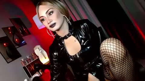 urelady_bella22 Momentaufnahme des Live-Raums auf Chaturbate