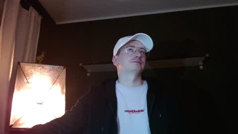 vacation__ Momentaufnahme des Live-Raums auf Chaturbate