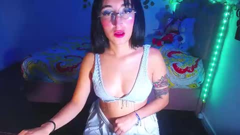 valeriikiss momentopname van live room op Chaturbate