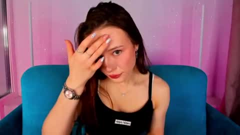 vasilisalove momentopname van live room op Chaturbate