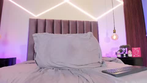viannca__ momentopname van live room op Chaturbate
