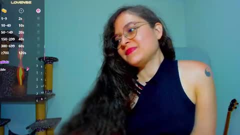 vicky_cristinax Momentaufnahme des Live-Raums auf Chaturbate
