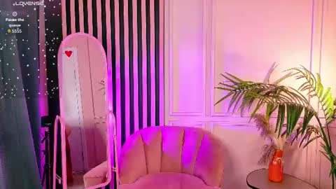 victoria_bellamy momentopname van live room op Chaturbate