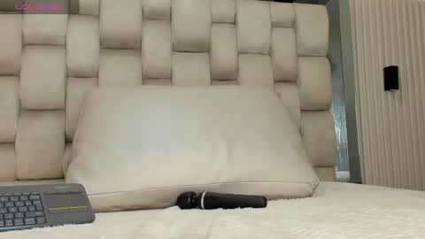 victoria_hokings Momentaufnahme des Live-Raums auf Chaturbate