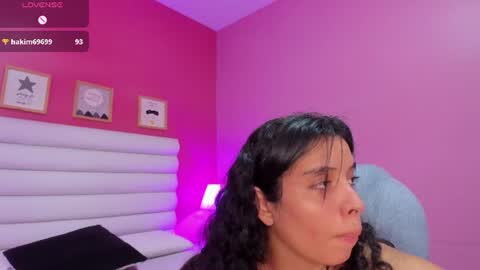 violet_sinclair Momentaufnahme des Live-Raums auf Chaturbate