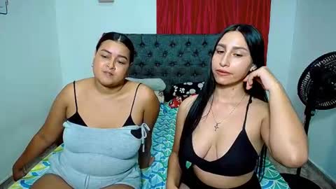 violeta_rouses captura de la sala en vivo en Chaturbate
