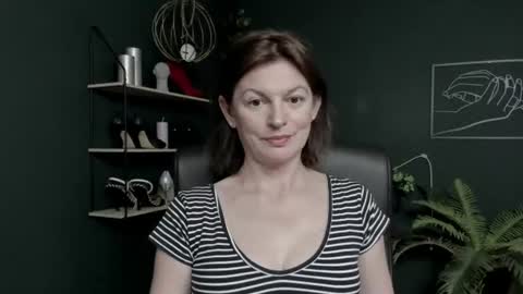 vivian_dream снимок онлайн-комнаты на Chaturbate