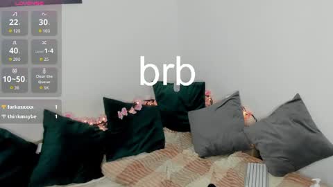 vivique снимок онлайн-комнаты на Chaturbate