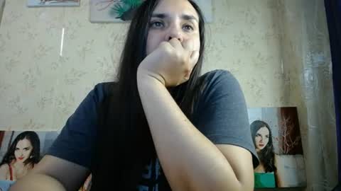 voulezvous_angel captura da sala ao vivo na Chaturbate